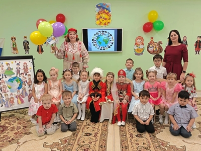 "Дружат в нашей группе" игровая программа